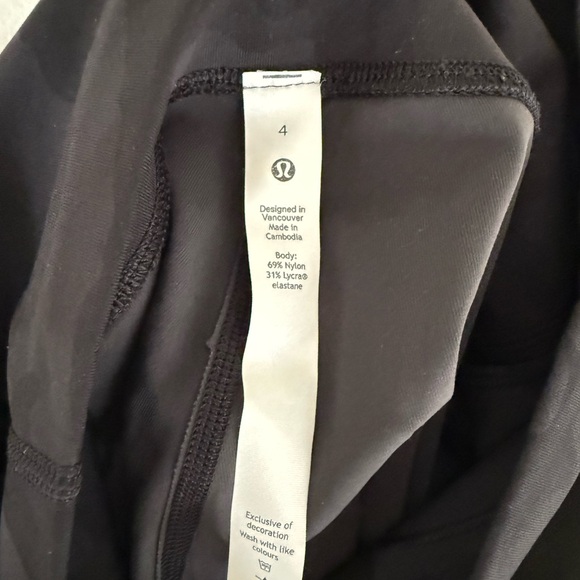 lululemon athletica women’s Dark Camouflage 23” Leggings - Picture 3 of 3